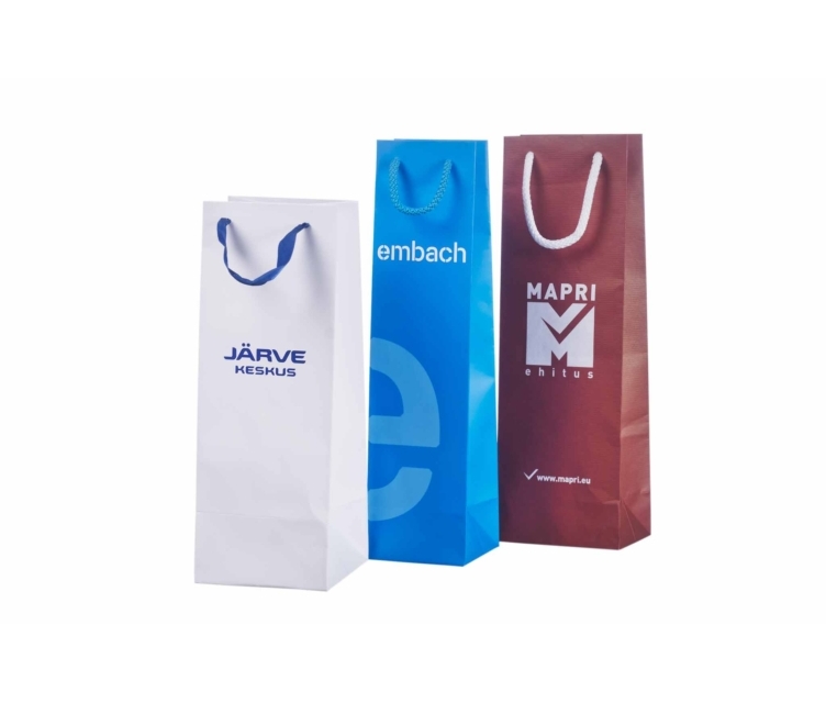 Käsitööna valmistatud pudelikotid personaalse trükiga