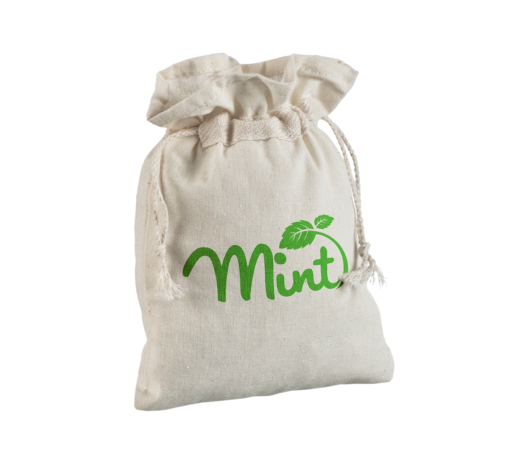 15×21 cm nööriga kinni seotav riidest kott personaalse logoga