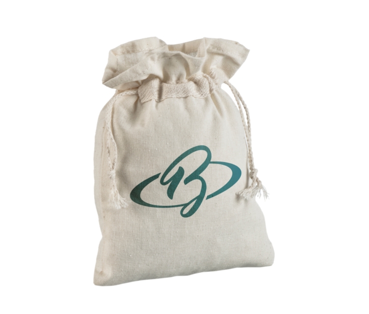 15×21 cm nööriga kinni seotav riidest kott personaalse trükiga